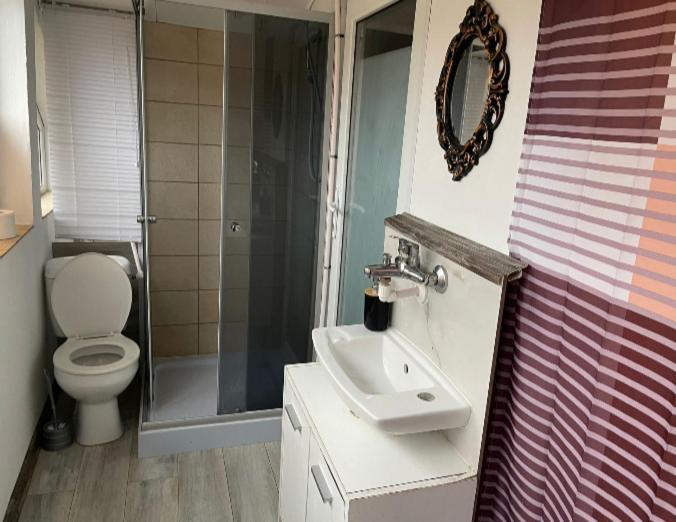 Cazare Ieftina Piatra Neamţ Exterior foto