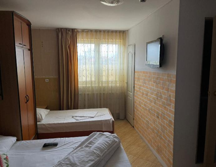 Cazare Ieftina Piatra Neamţ Exterior foto